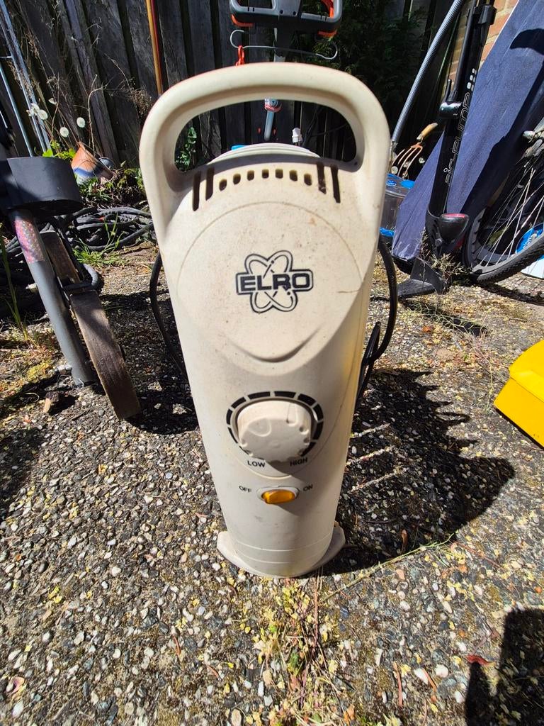 Elektrische kachel ELRO - Compact en draagbaar, Ophalen, Gebruikt, Overige soorten, Elektrisch