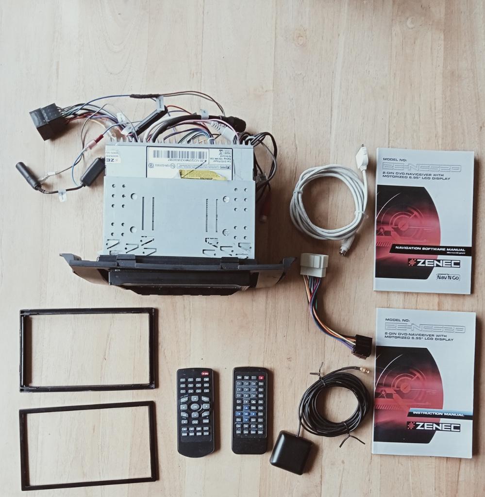 ZENEC ZE-NC520 autoradio, mediaspeler, met navigatie, defect, Auto diversen, Ophalen of Verzenden, Gebruikt