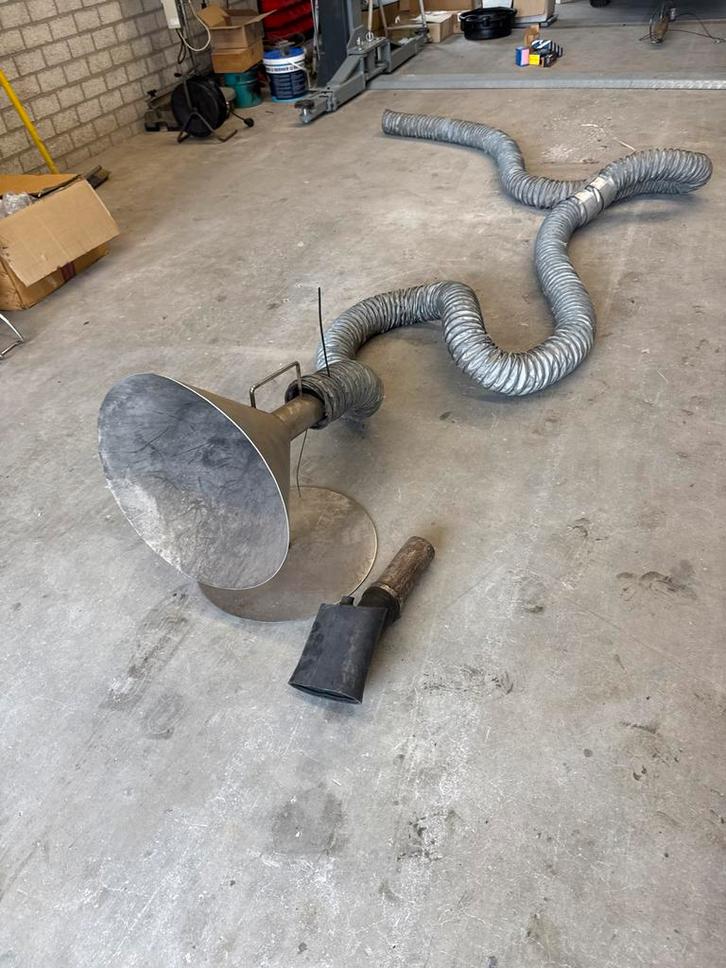 Afzuiginstallatie met flexibele slang, Auto diversen, Autogereedschap, Gebruikt, Ophalen