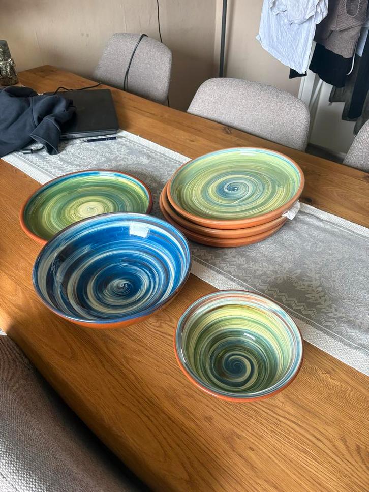 Aardewerk schalen en borden, Huis en Inrichting, Keuken | Servies, Zo goed als nieuw, Bord(en), Overige stijlen, Aardewerk, Ophalen