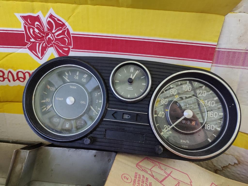 Mercedes oldtimer dash unit klokken, Ophalen of Verzenden