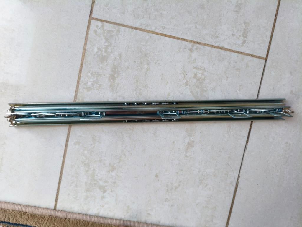 Garderobe uitschuif roede 45cm, Ophalen