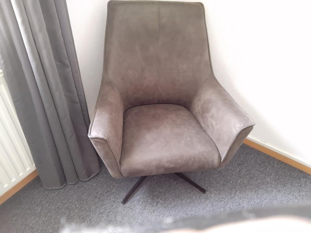 Draaifauteuil antracietkleur - 4 jaar oud, Huis en Inrichting, Ophalen, Gebruikt, 75 tot 100 cm, 75 tot 100 cm