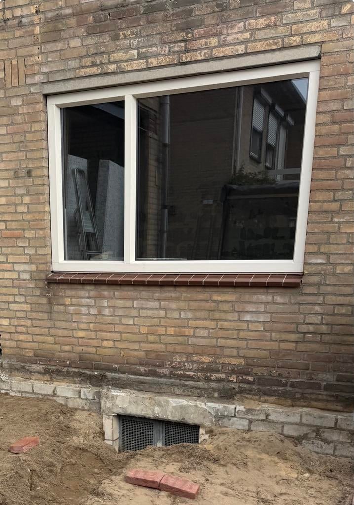 Kunststof kozijn met raam - 199x126 cm, Ophalen, Gevelraam of Ruit, Gebruikt, 120 tot 160 cm