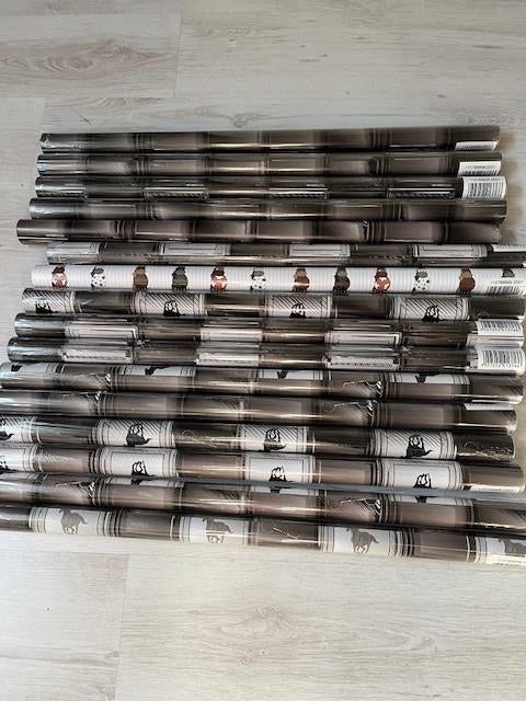 Partij van 15 rollen paarden cadeaupapier, NIEUW, Ophalen of Verzenden, Nieuw