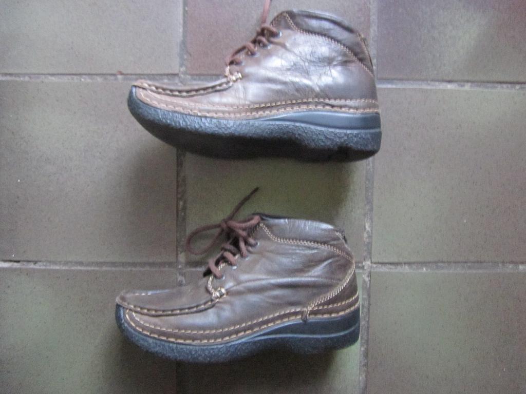 Wolky 37 schoenen lage laars bruin, Bruin, Lage of Enkellaarzen, Ophalen of Verzenden, Gedragen