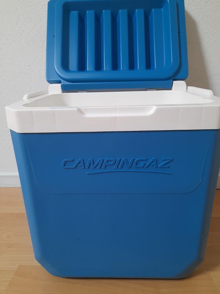 Campingaz koelbox + koelelementen, Ophalen