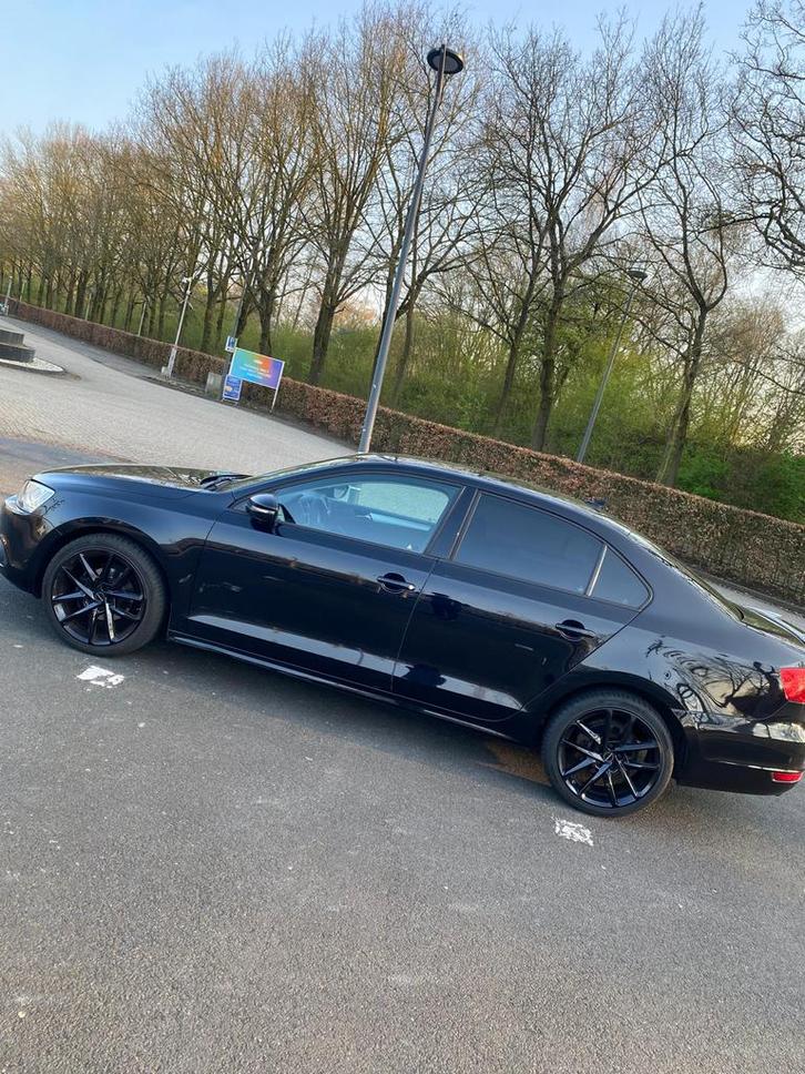 Volkswagen Jetta 1.2TSI 77KW H6 2011 Zwart, Auto's, Volkswagen, Particulier, Jetta, Benzine, A, Sedan, Handgeschakeld, Origineel Nederlands
