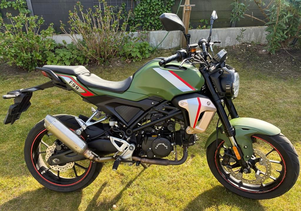 Killerbee F99, Stoere Naked Bike, viertakt, Ophalen, Killerbee, Maximaal 45 km/u, Zo goed als nieuw
