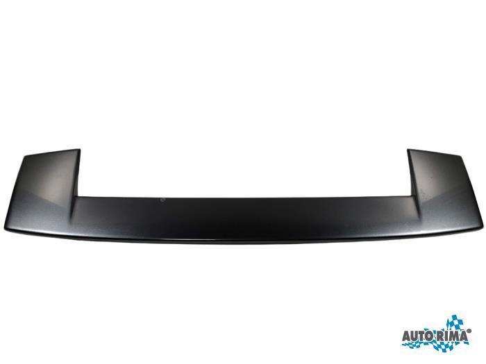 Achterspoiler van een Volvo V50 (455)