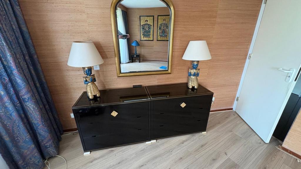 Pierre Vandel kast met oosterse lampen, Ophalen, Overige materialen, Gebruikt, 100 tot 150 cm