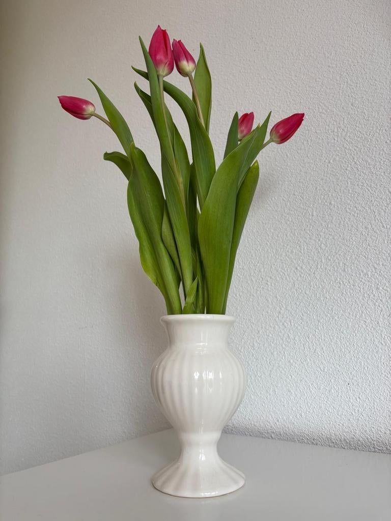 Porceleyne Fles Delfts Wit vaasje, Antiek en Kunst, Antiek | Vazen, Ophalen of Verzenden