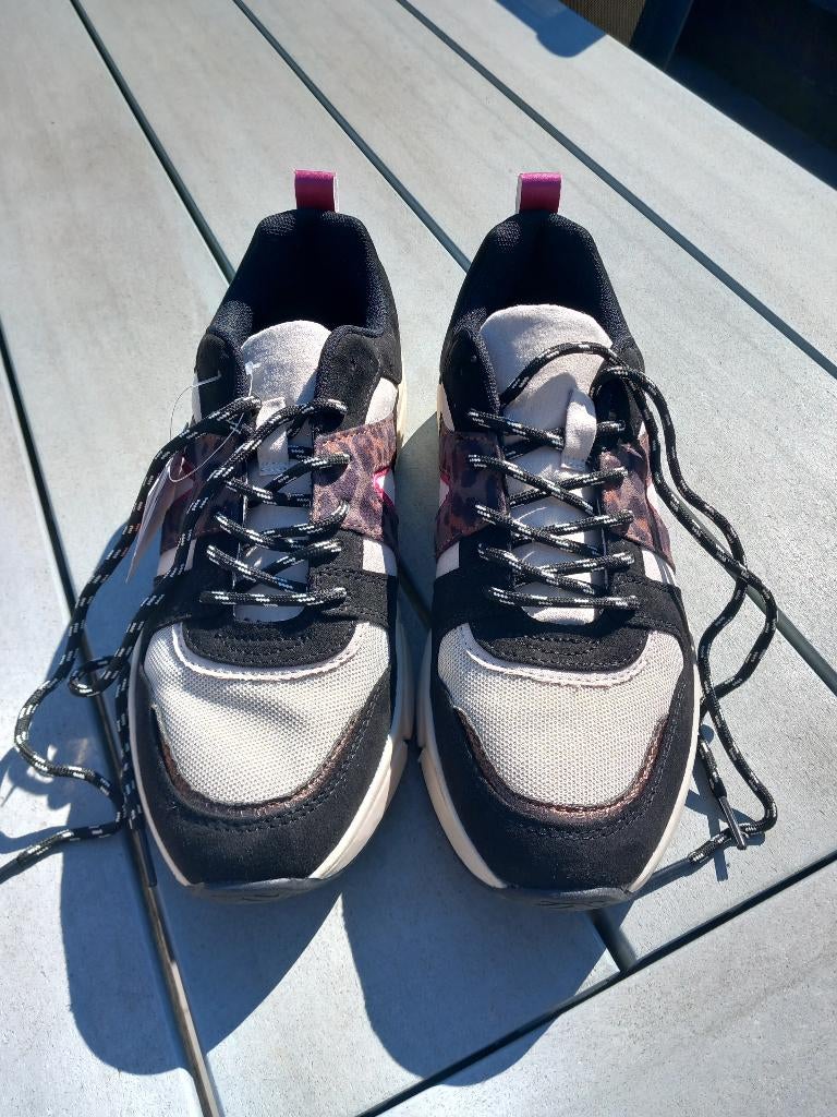 N07 Nieuwe sneakers Bristol maat 39, Beige, Nieuw, Ophalen of Verzenden, Sneakers of Gympen