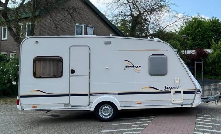 Caravan, Sprite Super 450, Caravans en Kamperen, Caravans, Particulier, tot en met 4, 750 - 1000 kg, Rondzit, Sprite, Frans bed