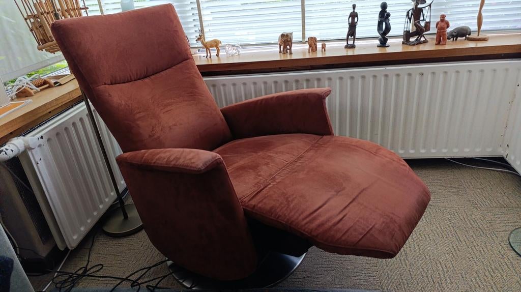 Sta-op stoel Prominent Toscane, mooie suède bekleding, Ophalen, Minder dan 75 cm, Zo goed als nieuw, Stof