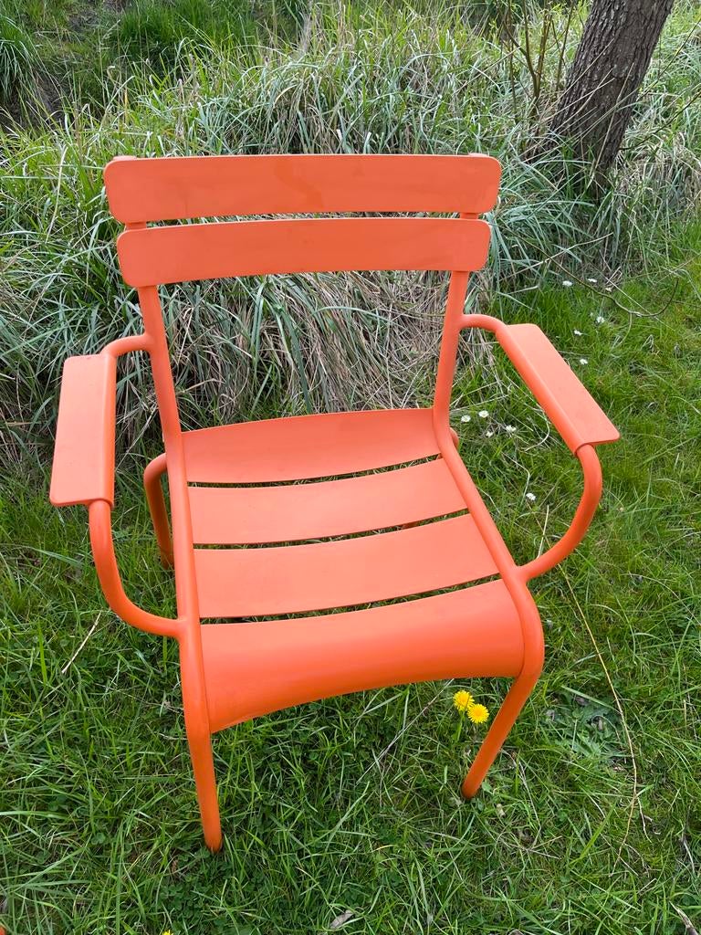 Fermob Luxembourg armstoel 2 stuks, Ophalen of Verzenden, Gebruikt, Metaal, Stapelbaar