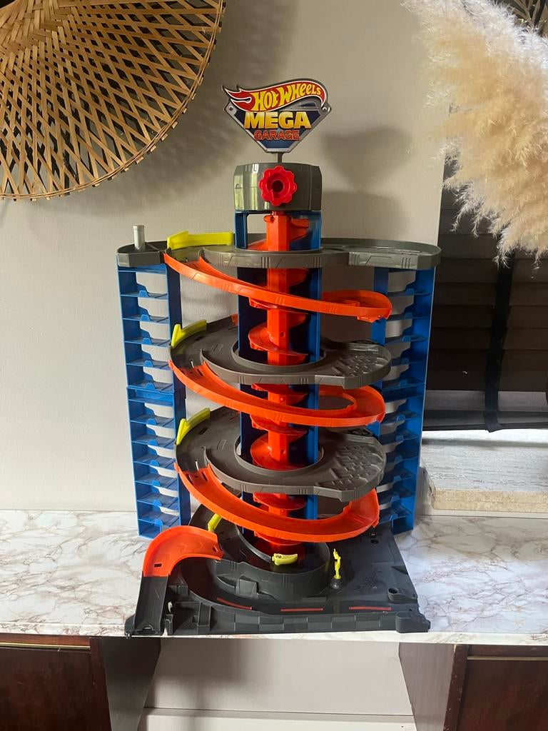 Hot Wheels Mega Garage, Racebaan, Ophalen of Verzenden, Zo goed als nieuw, Hot Wheels