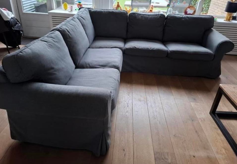 Hoes Ektorp hoekbank donkergrijs, Huis en Inrichting, Ophalen of Verzenden, Gebruikt, Stof