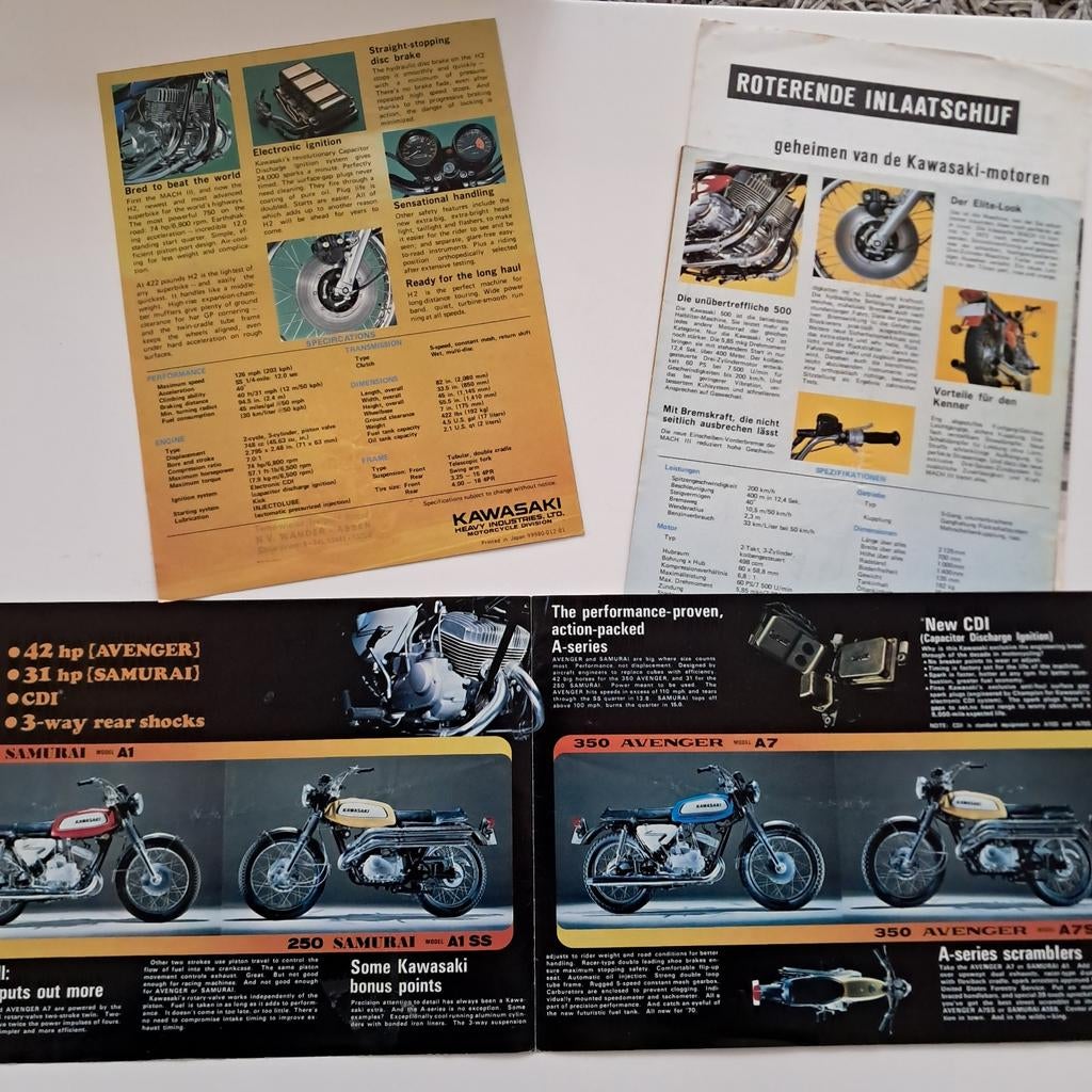 Brochures Kawasaki motoren.750 Mach 4/ 500 Mach3/Avengers, Ophalen of Verzenden