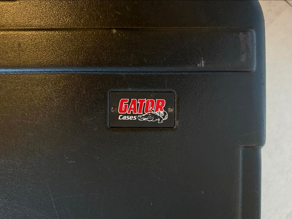 Gator Cases koffer met wielen voor keyboard (flightcase), Muziek en Instrumenten, Behuizingen en Koffers, Ophalen, Gebruikt, Overige instrumenten