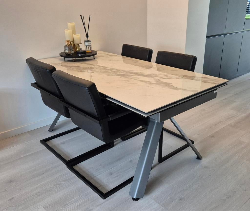 Zwarte leder stoelen, STURDY van Goossens, Huis en Inrichting, Stoelen, Ophalen, Zwart, Zo goed als nieuw, Vier