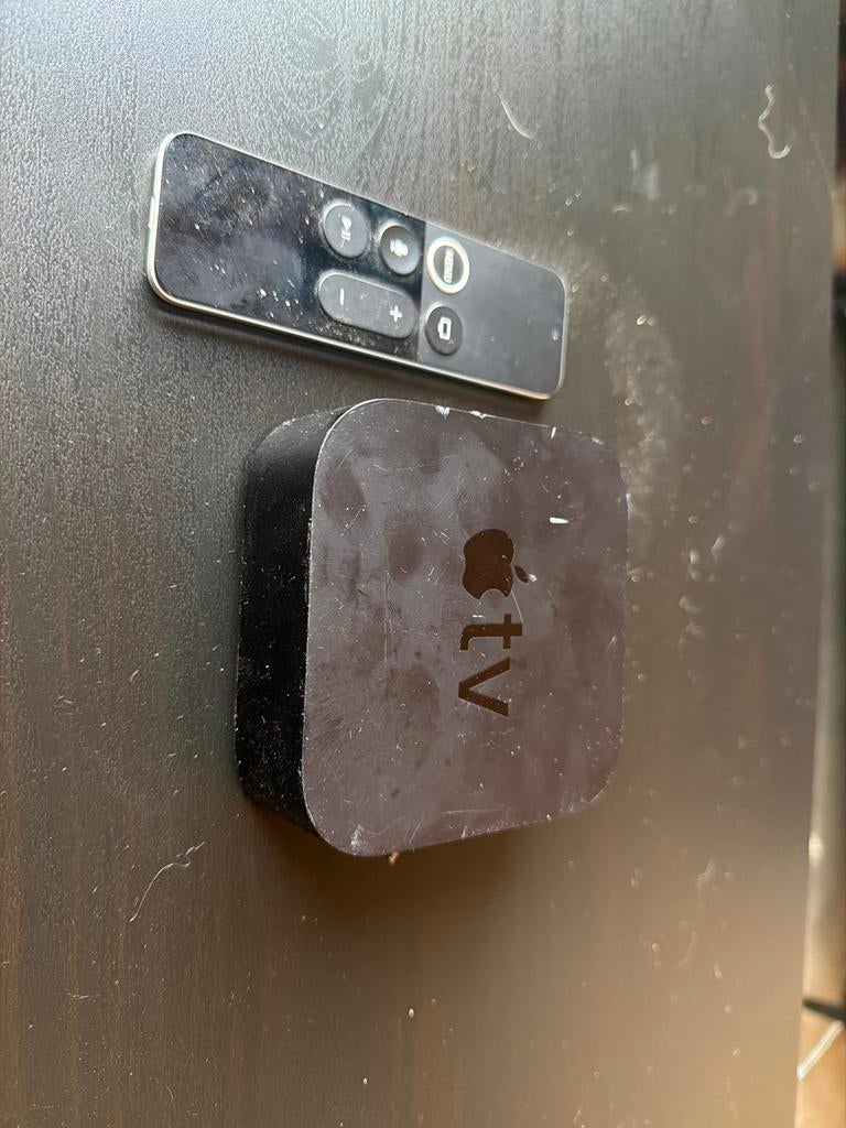 Apple TV 4K met afstandsbediening, Ophalen, Gebruikt