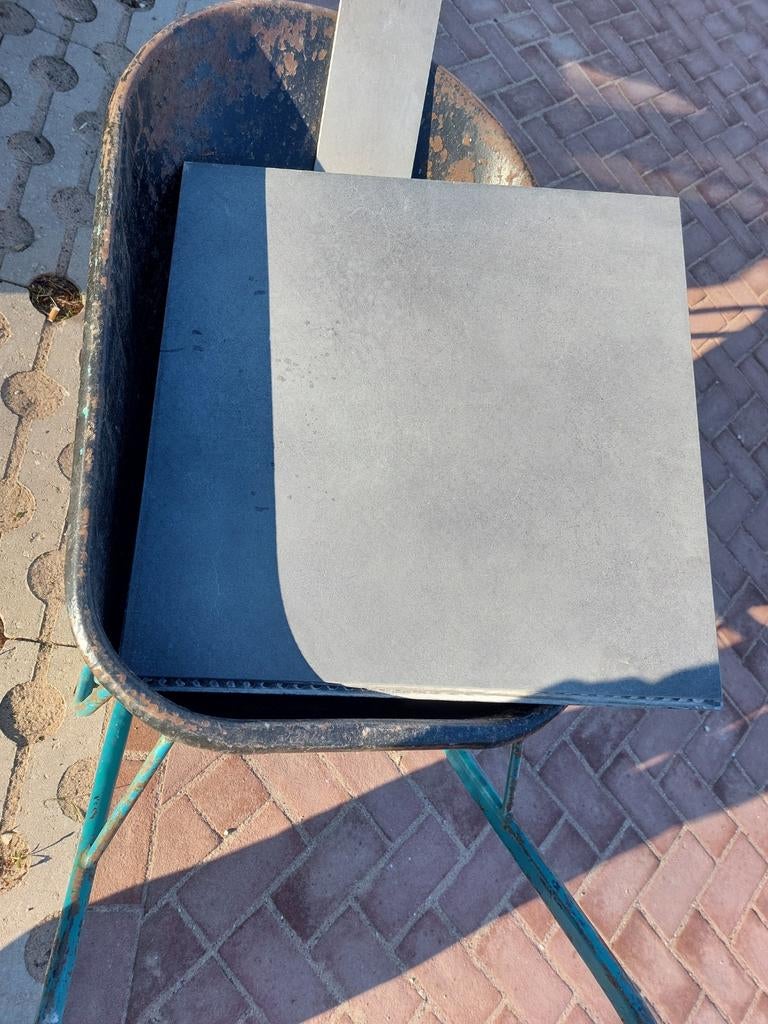 Gratis afhalen tegels 60 cm alleen deze week!!, Tuin en Terras, Ophalen