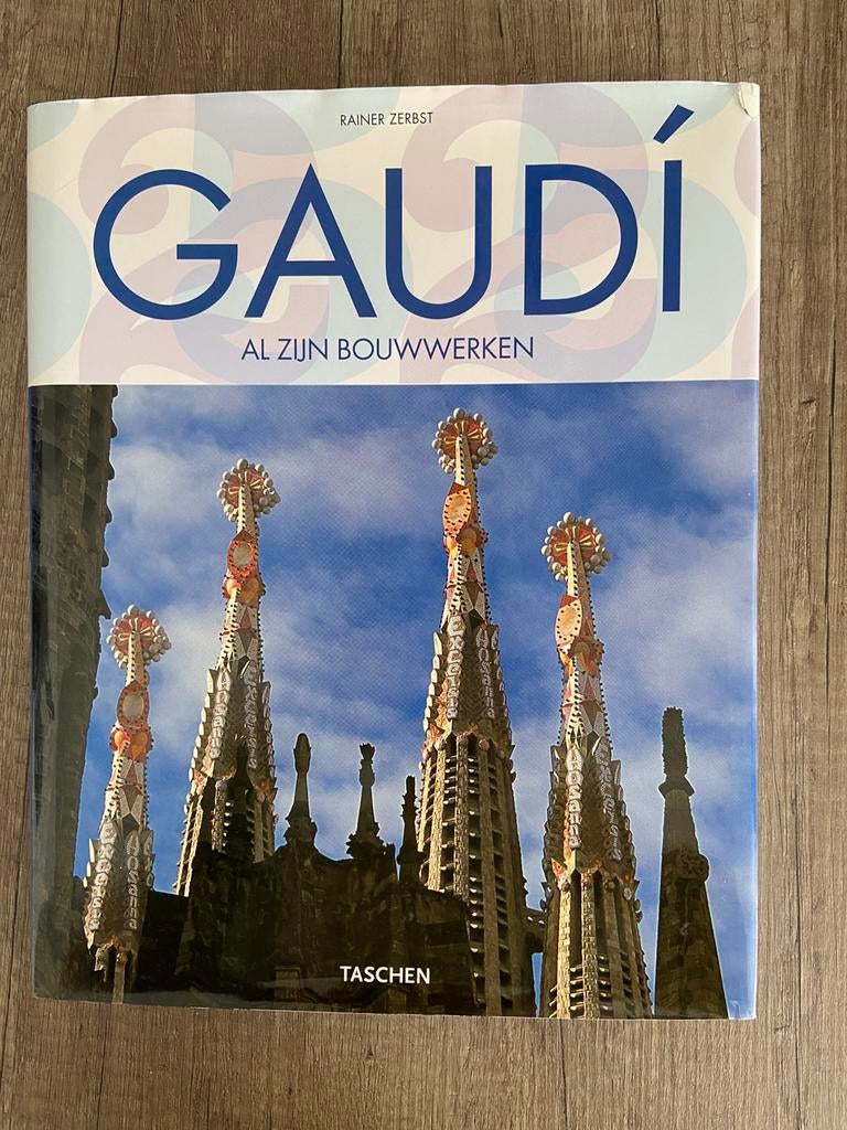 GAUDI BOEK, Ophalen of Verzenden, Zo goed als nieuw