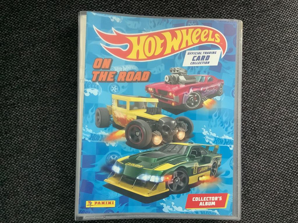 Panini hotwheels album met kaarten boek verzamelalbum, Hobby en Vrije tijd, Stickers en Plaatjes, Ophalen of Verzenden, Meerdere plaatjes