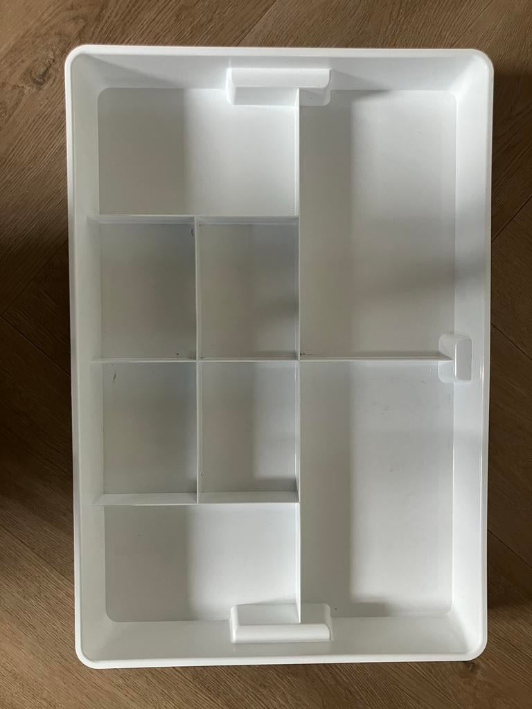 2x IKEA Kuggis Inzetbak - Wit, met vakverdeling, Huis en Inrichting, Woonaccessoires | Overige, Zo goed als nieuw, Ophalen of Verzenden