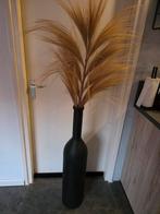 Zwarte vaas met decoratieve pluimen, Ophalen, Zwart, Aardewerk of Porselein, Zo goed als nieuw