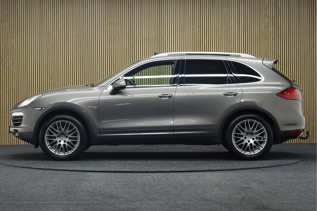 Porsche Cayenne 3.0 D Platinum Edition | Elek. Glazen Panora, Auto's, Porsche, Automaat, Gebruikt, Bruin, 255 €/maand