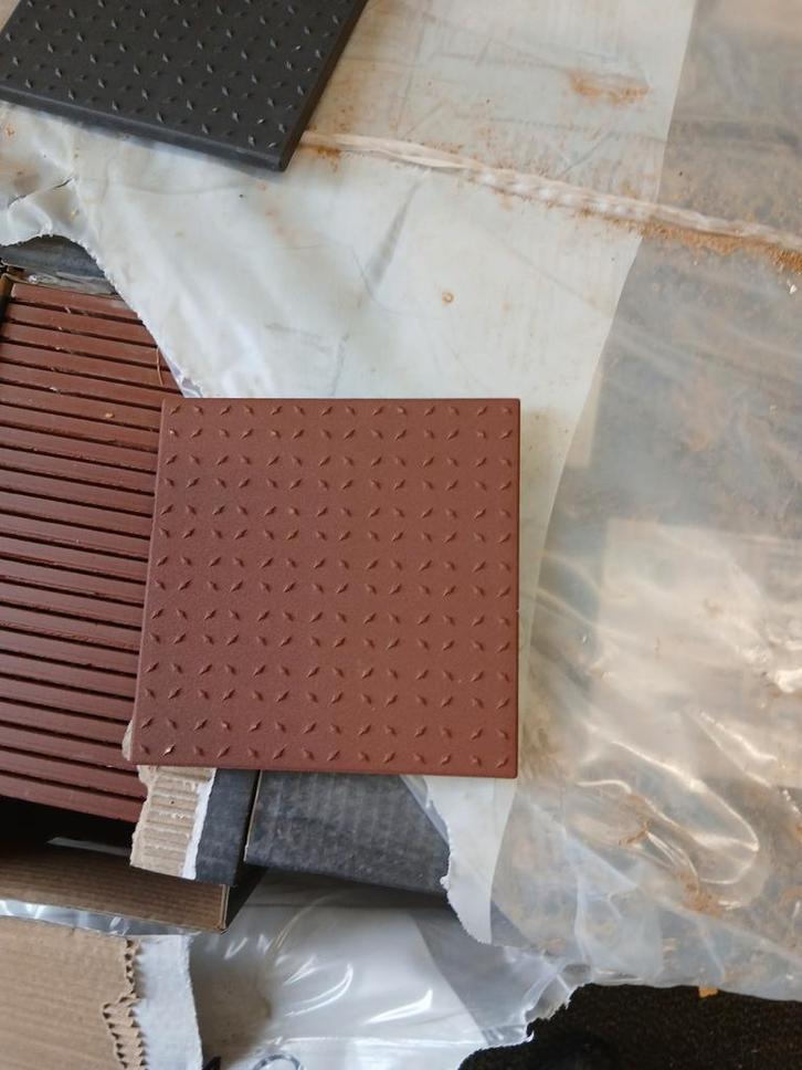 Tegels Antislip. Winckelmans., Doe-het-zelf en Verbouw, Tegels, Nieuw, Vloertegels, Keramiek, Minder dan 20 cm, Minder dan 20 cm