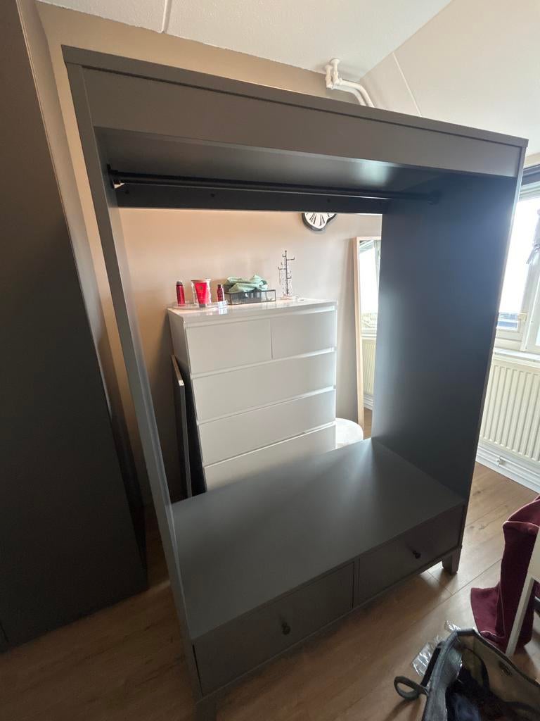 Nette kledingkast zonder deuren - Ophalen in Dommelen, Ophalen, 100 tot 150 cm, 200 cm of meer, Zo goed als nieuw