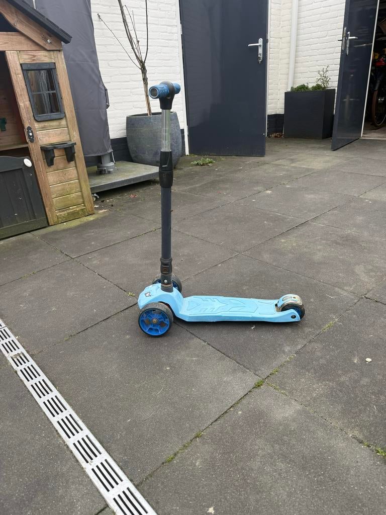 Blauwe kinderstep met 3 wielen, Fietsen en Brommers, Steps, Ophalen, Gebruikt, Gewone step