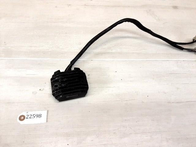 ZX6R 2005 - 2006 Kawasaki Spanningsregelaar D1-45247, Motoren