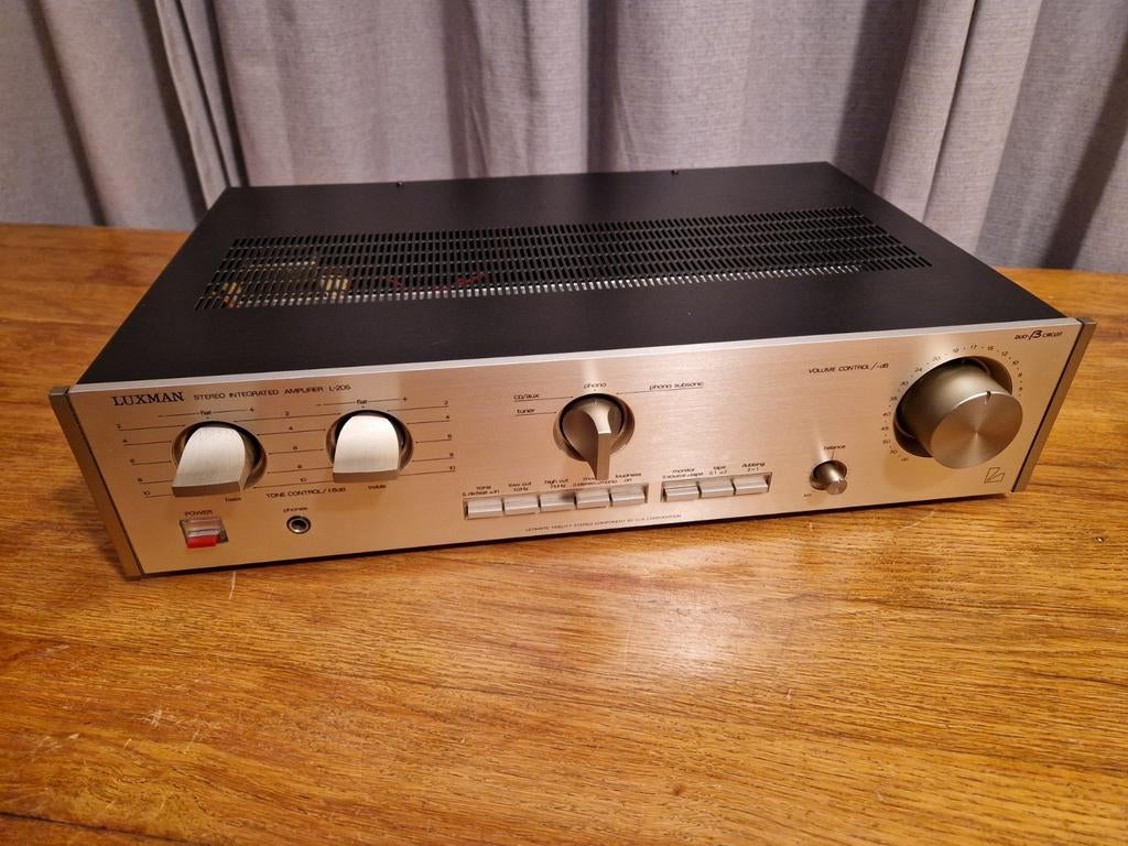 Luxman L-205 versterker, Audio, Tv en Foto, Versterkers en Receivers, Overige merken, Luxman, Ophalen of Verzenden, Zo goed als nieuw