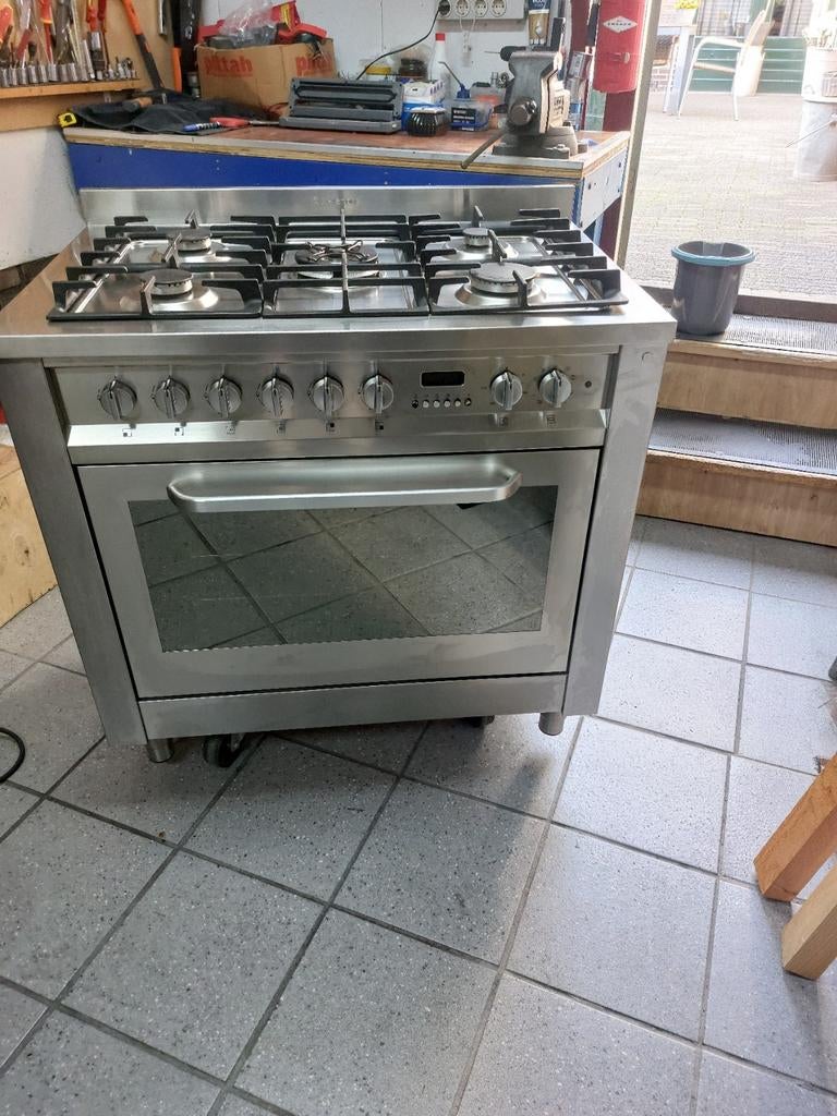 5 pits gasfornuis met elektrische oven, Gebruikt, 60 cm of meer, Ophalen of Verzenden, Gas