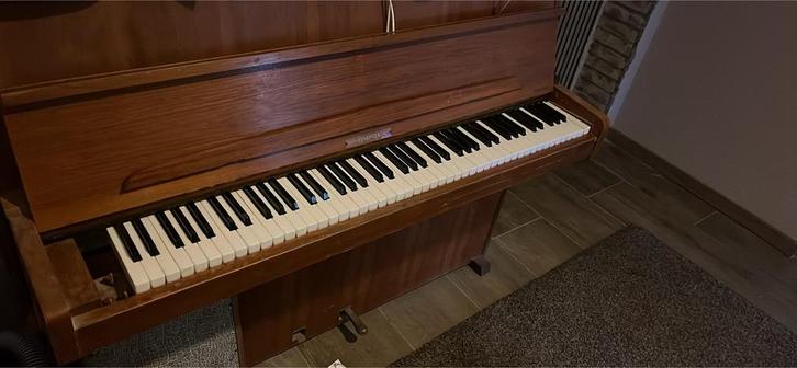 Piano Lindner – speelt goed, kleine gebreken, Muziek en Instrumenten, Piano's, Gebruikt, Piano, Bruin, Ophalen of Verzenden