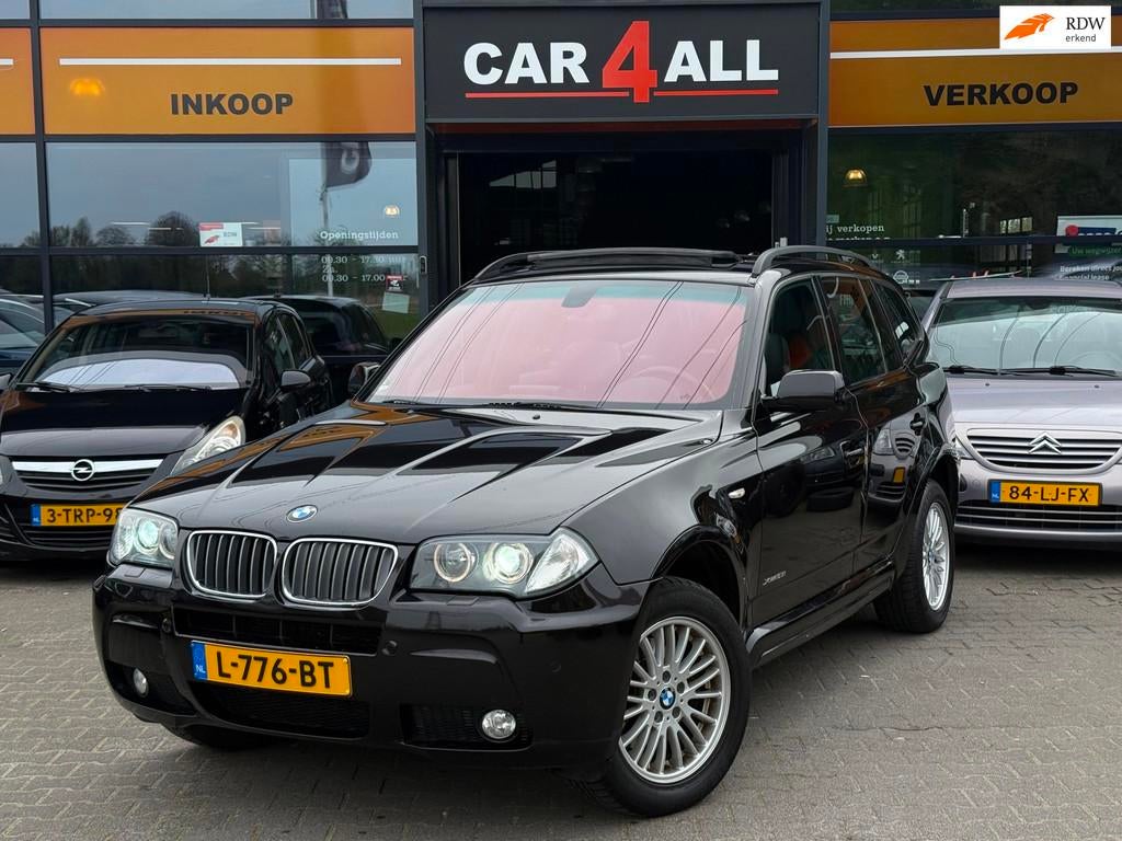 BMW X3 XDrive25i PANO/XENON/M-PAKKET/STLVRM/LEDER/PDC/VOL OP, Automaat, 1730 kg, Zwart, 2497 cc
