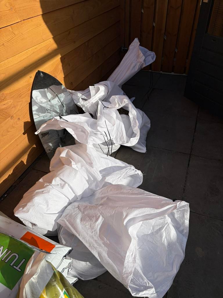 Zand gratis af te halen, Ophalen, Zo goed als nieuw, Minder dan 5 meter