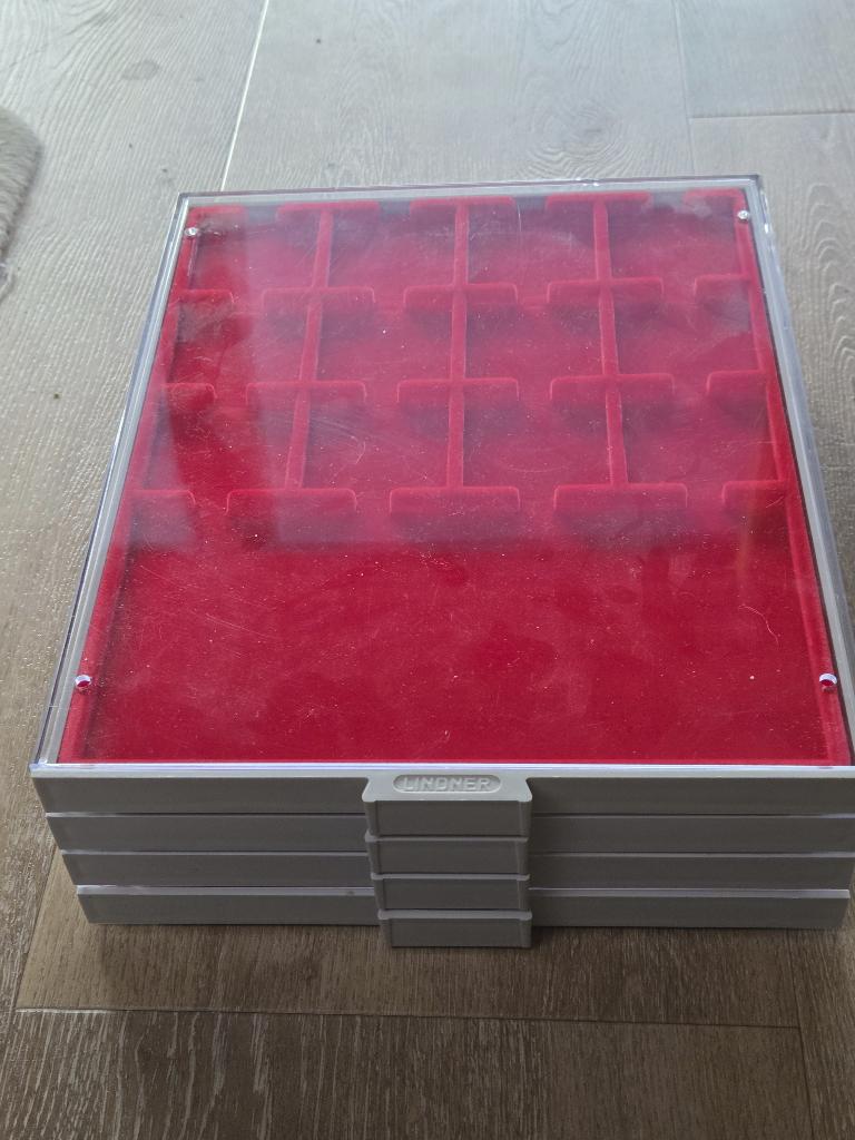 Lindner muntcassettes 13 vaks, Ophalen of Verzenden, Verzamelmap