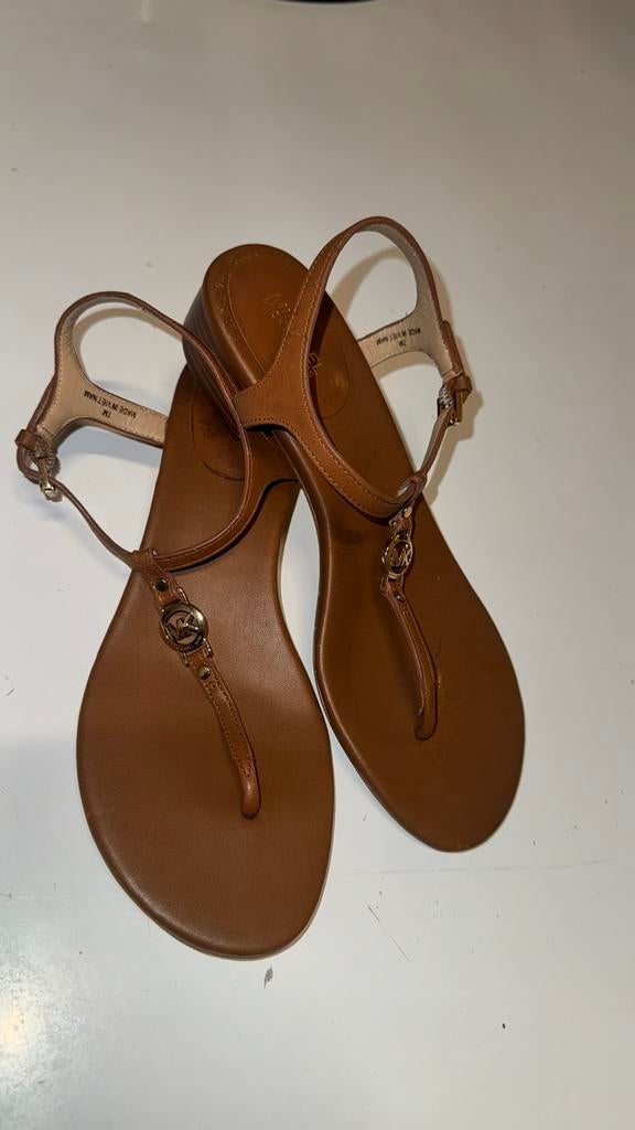 Michael Kors sandalen, Kleding | Dames, Schoenen, Ophalen, Gedragen, Bruin, Sandalen of Muiltjes