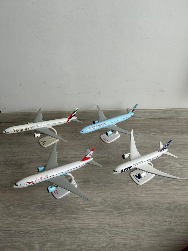 Vliegtuig modellen, Ophalen, Zo goed als nieuw, Schaalmodel