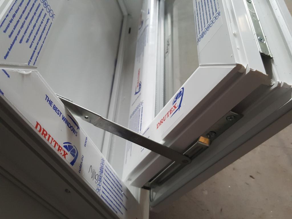 Kunststof kiep kozijn 70 x 32 cm wit RAL 9016, Kunststof, Raamkozijn, Niet ingevuld, Nieuw