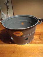 Mooie Gusta bbq teil met bbq rooster en bbq tangen, Ophalen