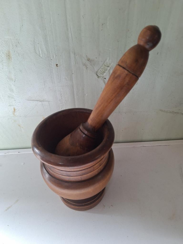 Antieke houten vijzel met stamper, Ophalen of Verzenden