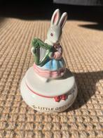 Little grey rabbit, Antiek en Kunst, Ophalen of Verzenden