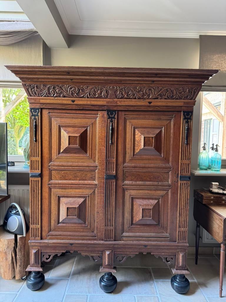 Mooie antieke Gelderse kussenkast., Antiek en Kunst, Antiek | Meubels | Kasten, Ophalen