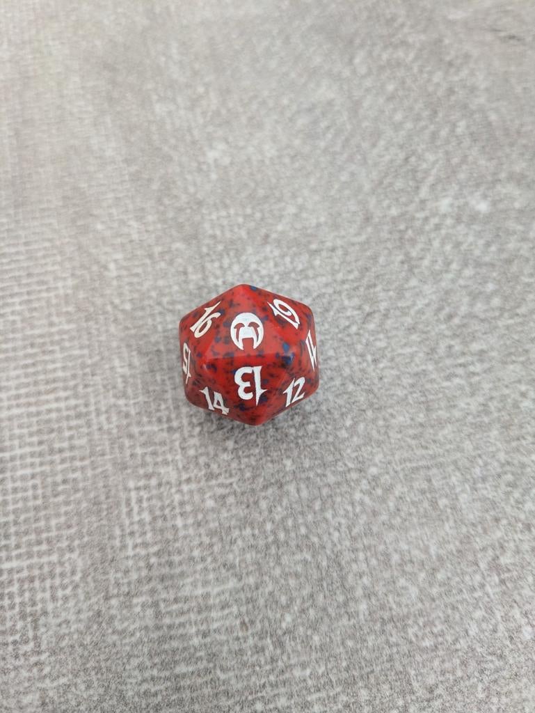 Magic the Gathering Apocalypse dobbelsteen rood, Ophalen of Verzenden, Zo goed als nieuw